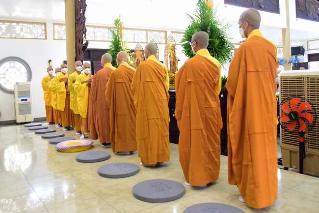 Lễ truyền giới Sa di Phương Trượng